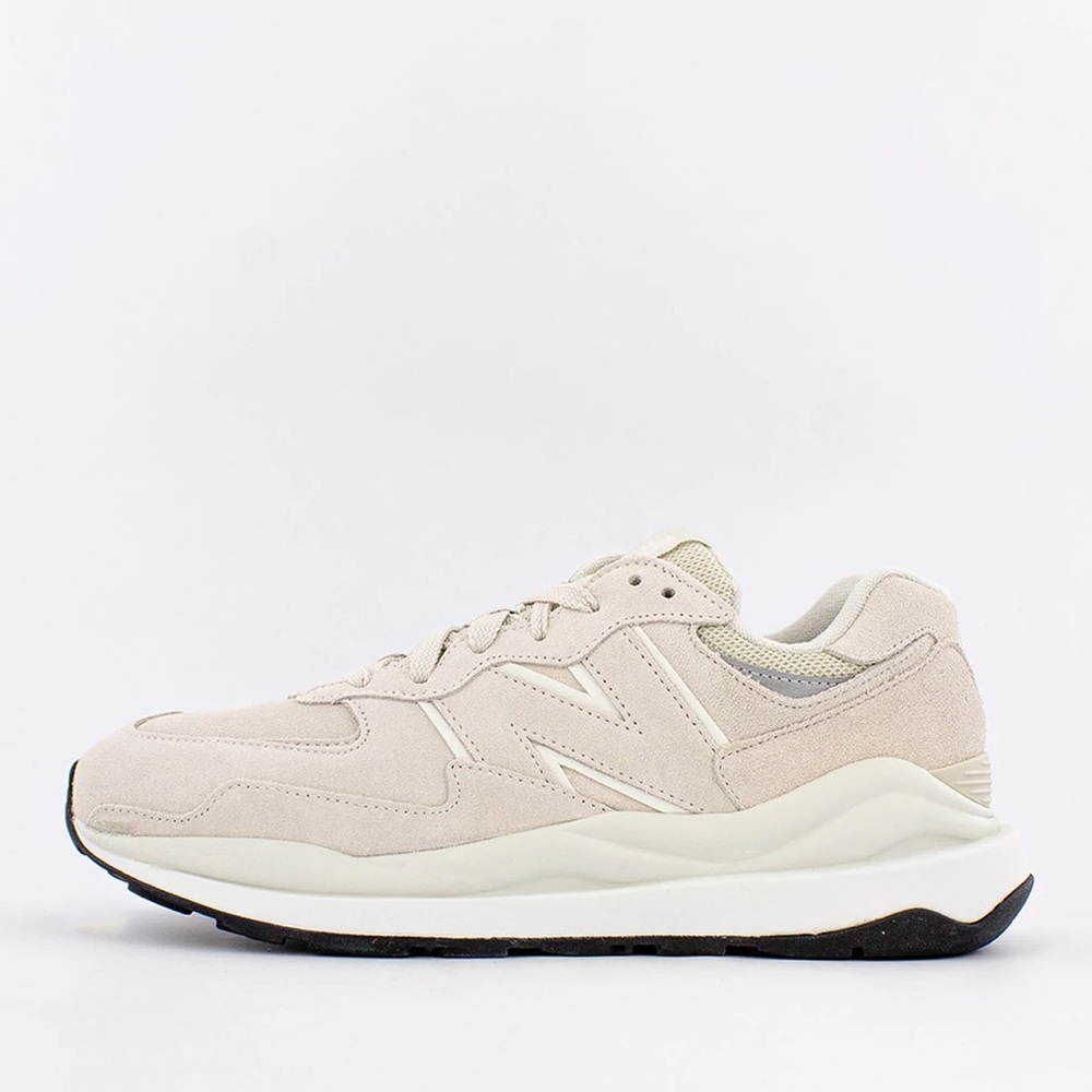 New Balance 57/40 Sneaker in Moonbeam & Sea Salt